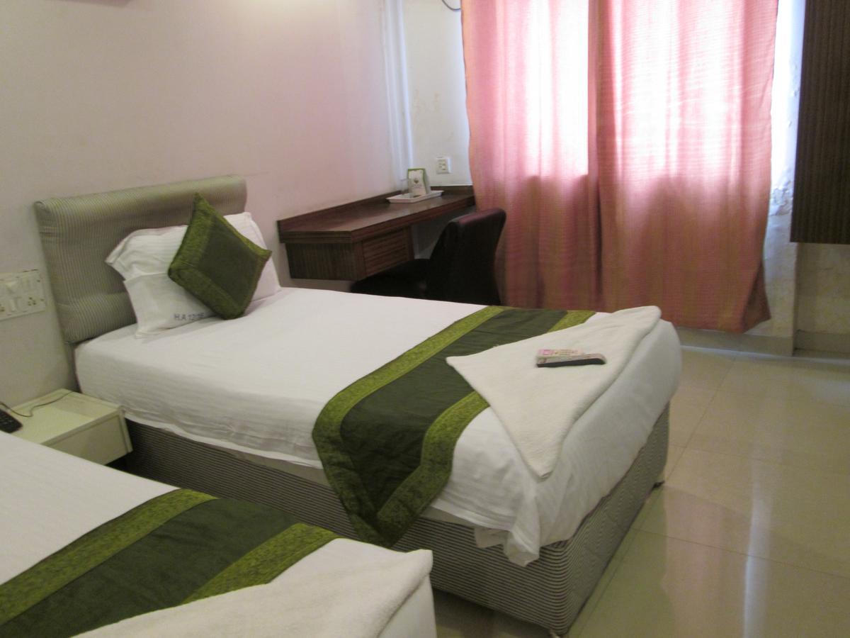 Arihant Hotel Хидерабад Екстериор снимка